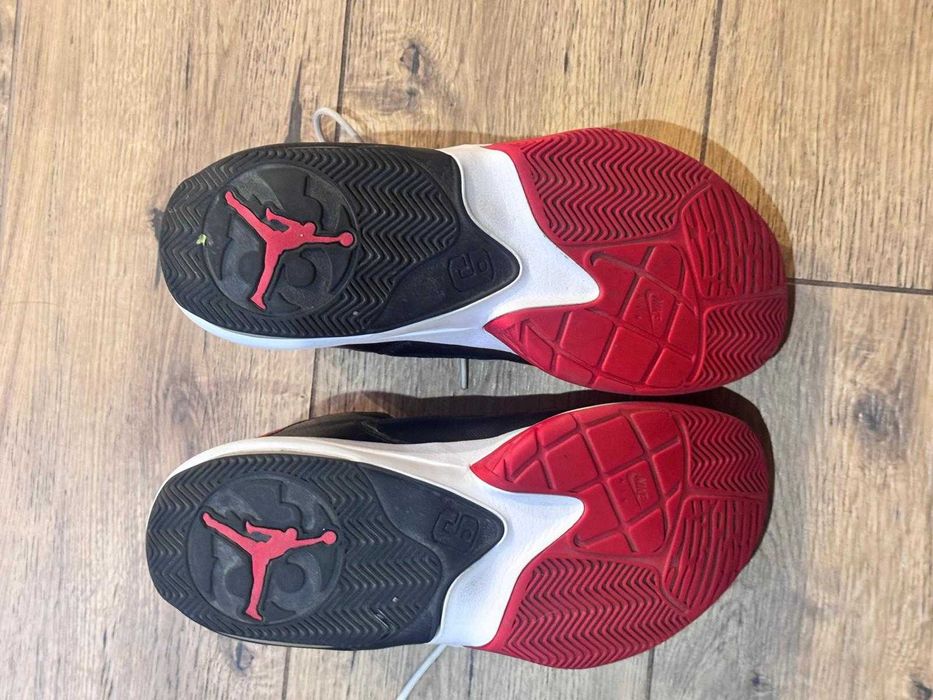 Jordan Max Aura 3 Bred