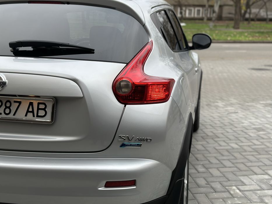 Продам Nissan Juke 2012 год Автомат