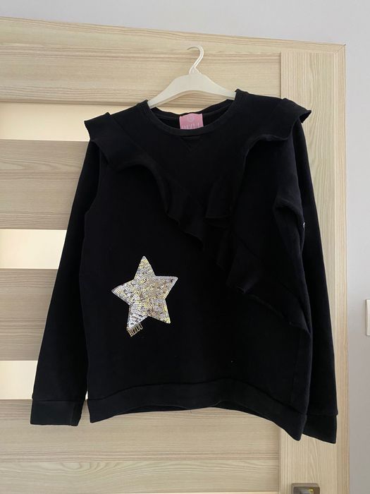 Bluza czarna Bizuu M L oryginalna gwiazdki cekiny ciepła must have