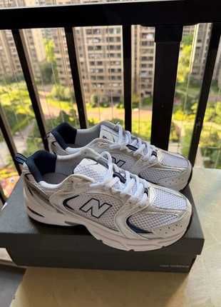 white* Damskie New Balance530 UnisexTrampki roz. 39.5