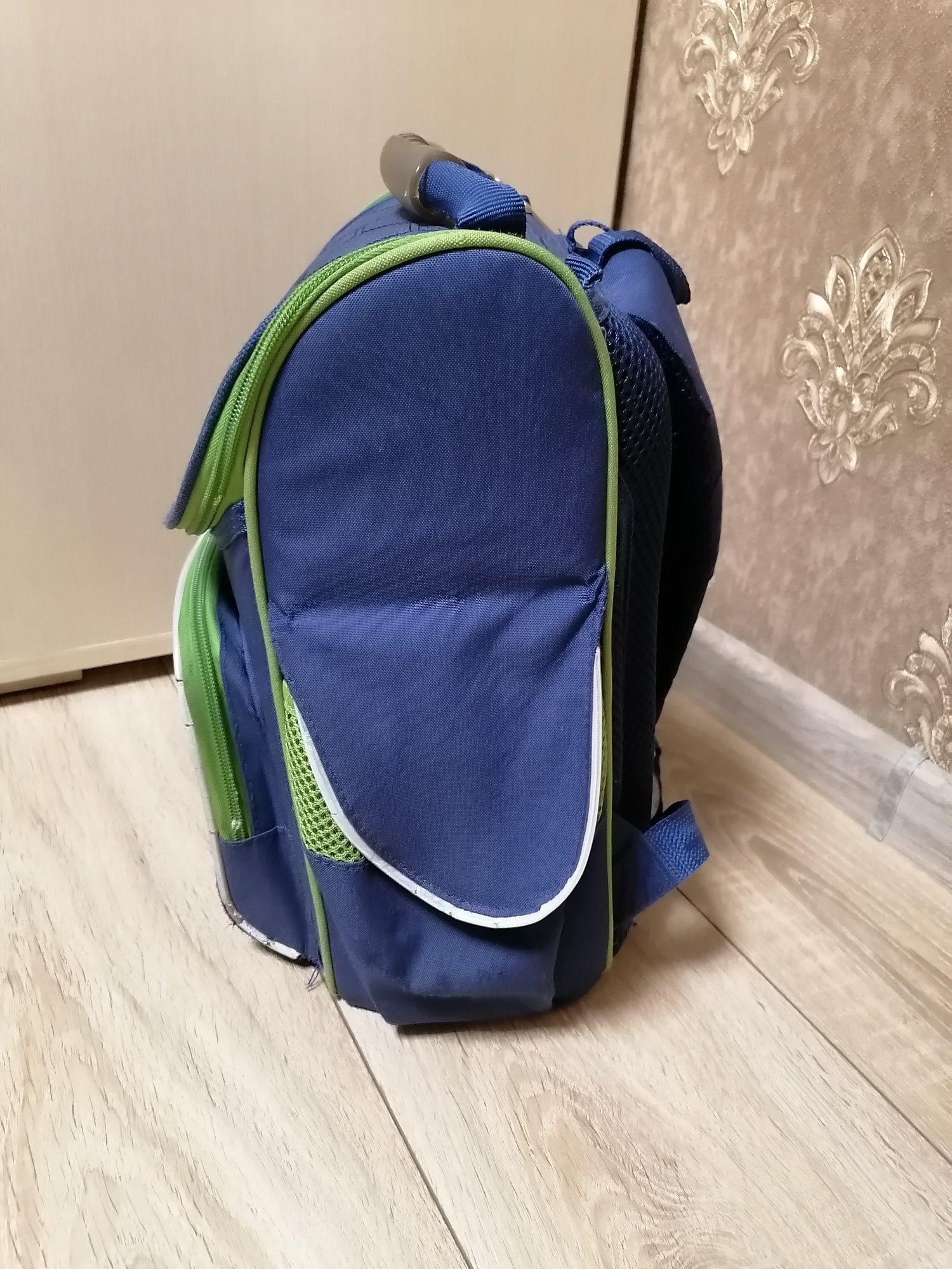 Ортопедичний рюкзак для молодшої школи