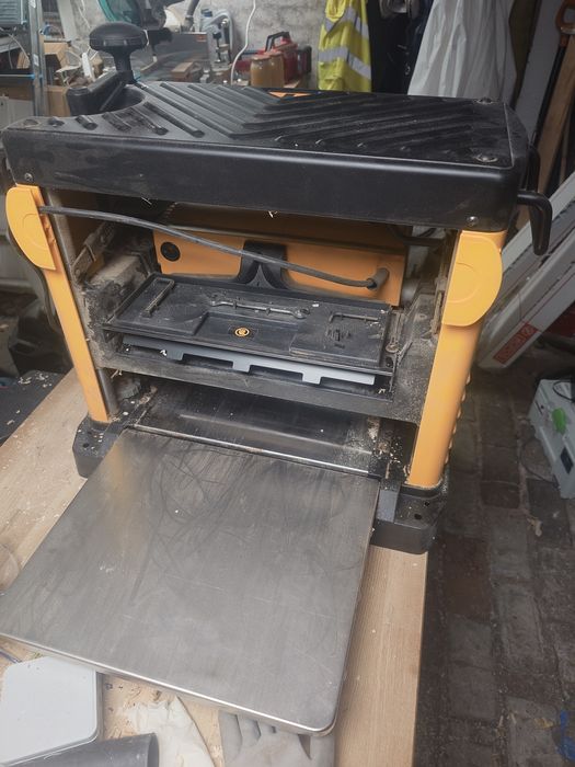 Grubościówka DeWalt dw733