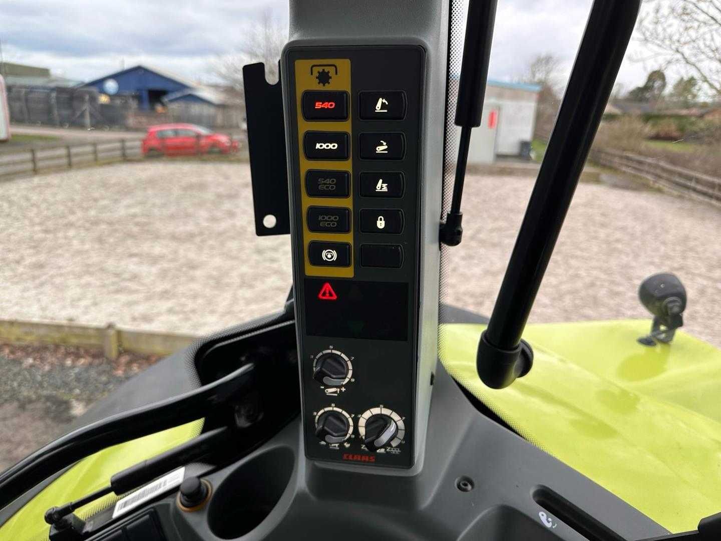 Claas Arion 650 Hexashift Mięka oś Fendt Case Massey