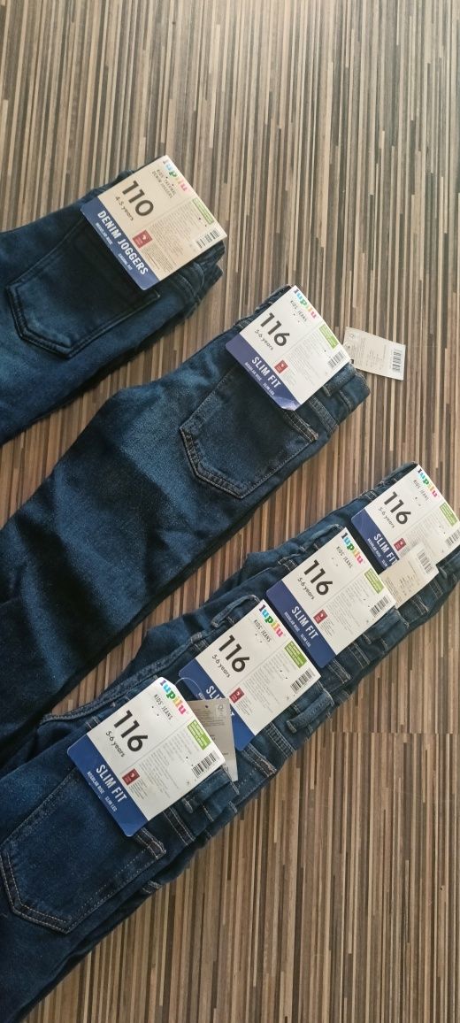 Nowe spodnie slim fit jeansy chłopięce 116