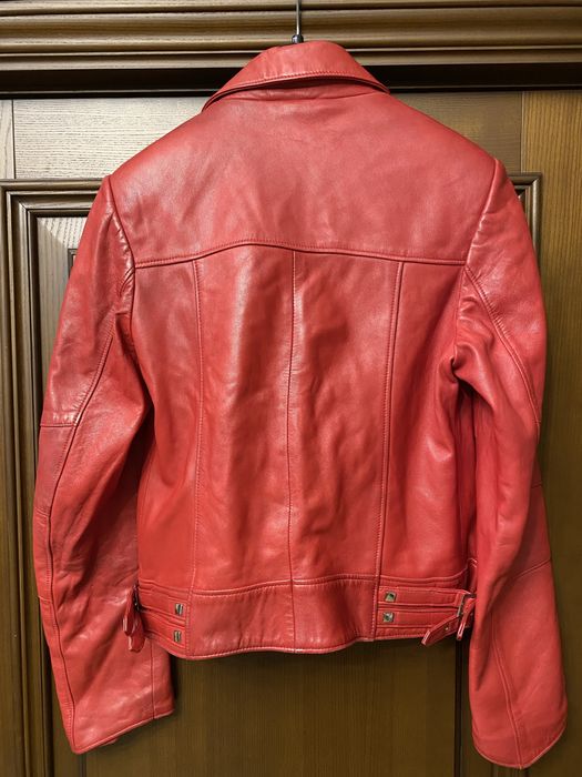 Продам кожанную курточку