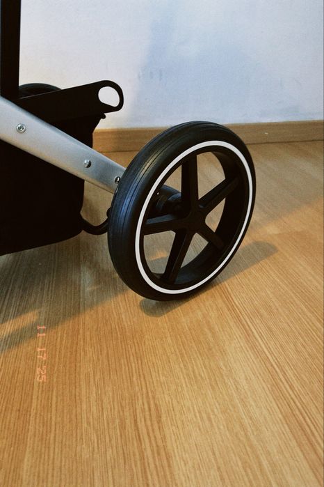 Carrinho Cybex Bailos S Lux com Ovo Cloud T i-Size