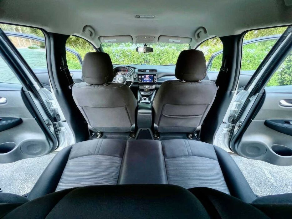 Nissan LEAF SV PLUS      2019