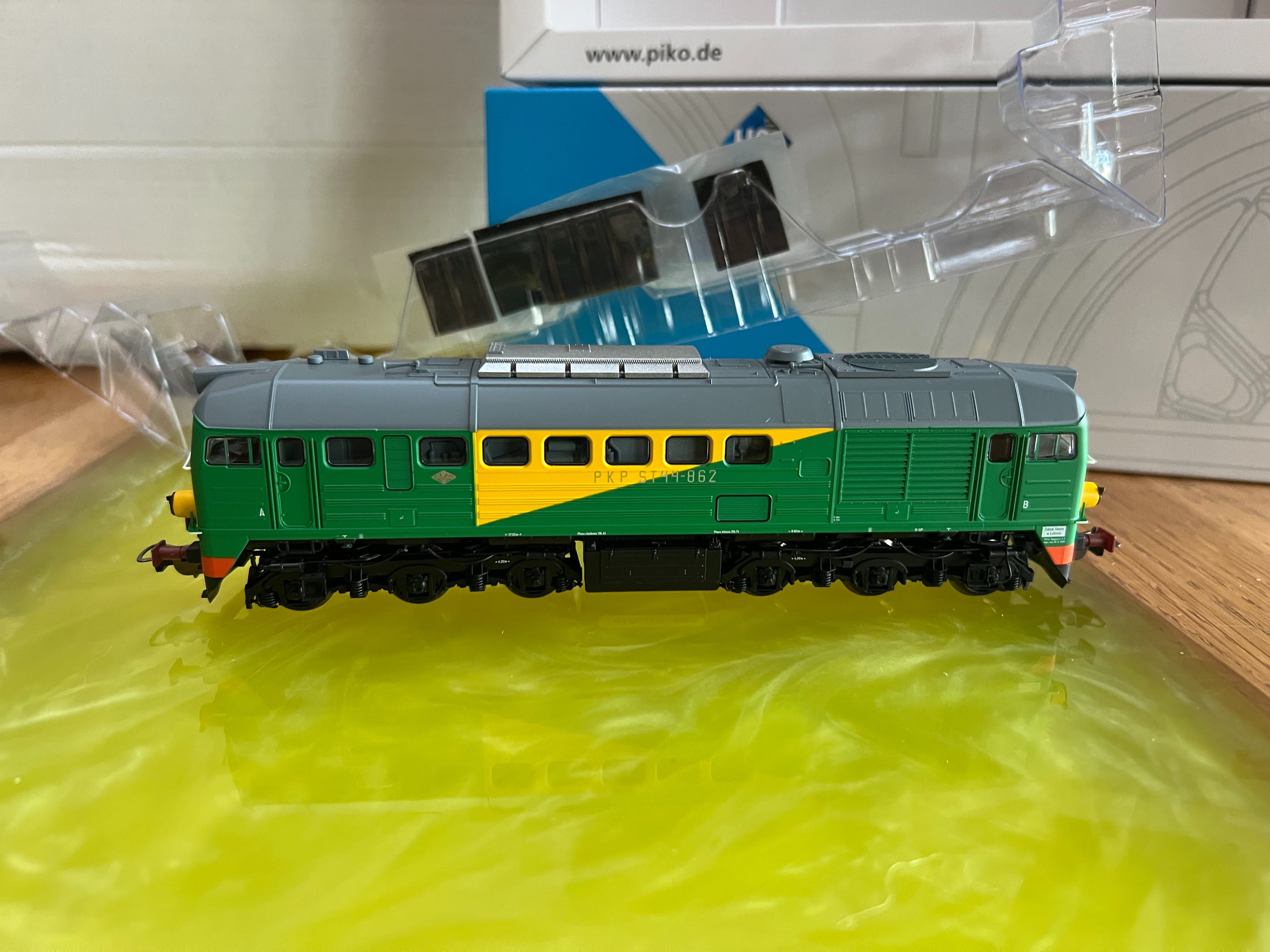 Lokomotywa spalinowa towarowa ST44-862 PKP Cargo PIKO 52813