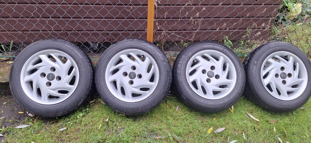 Alu felgi +opony Lato 13/145/70 4x98