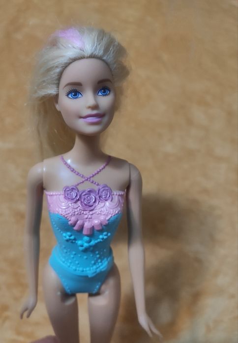 Оригінальна Barbie виробник Mattel