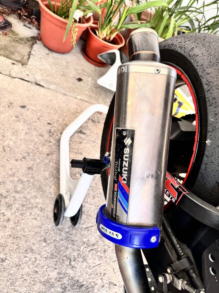 Suzuki Gsx-R 1000 k4 circuito