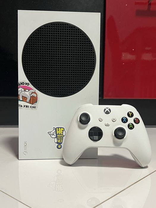 Xbox series s  в гарному стані