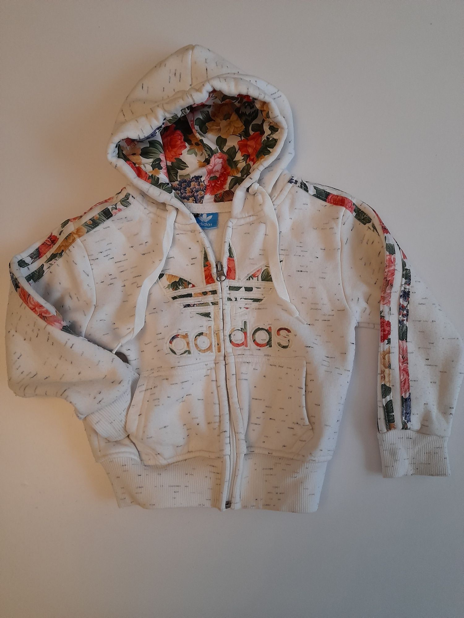 Bluza ocieplana Adidas 104 biała dla dziewczynki