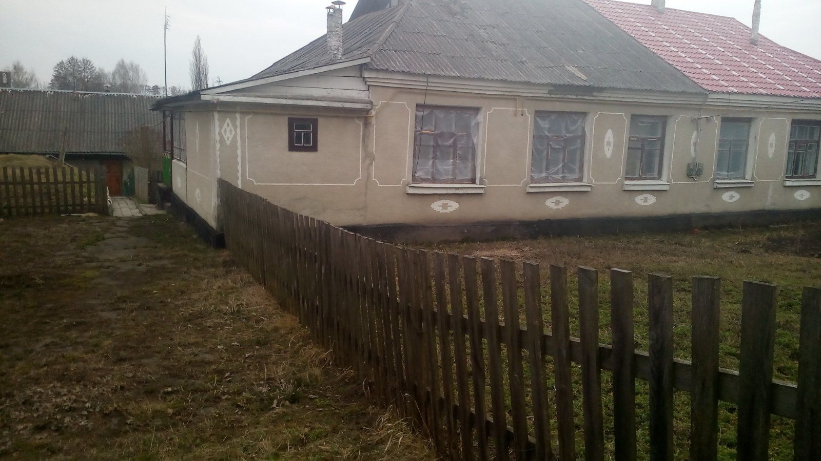 Будинок в смт Білогір'я