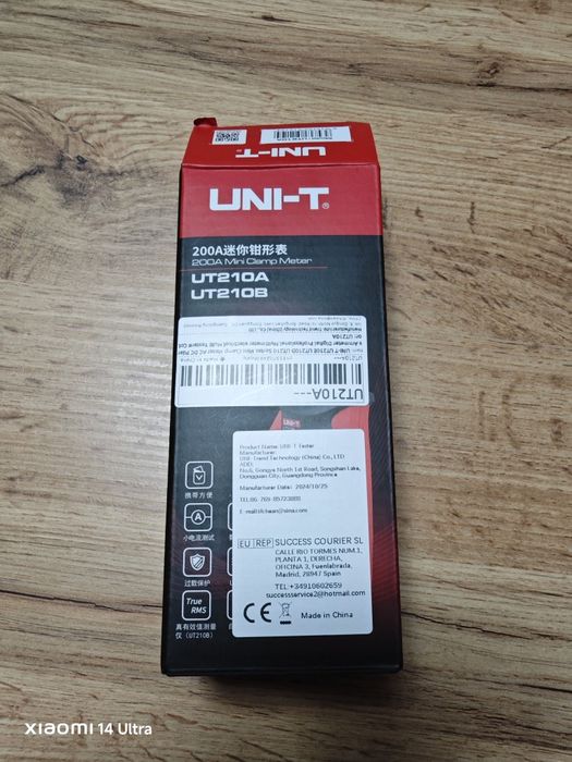 Cyfrowy miernik cęgowy UNI-T