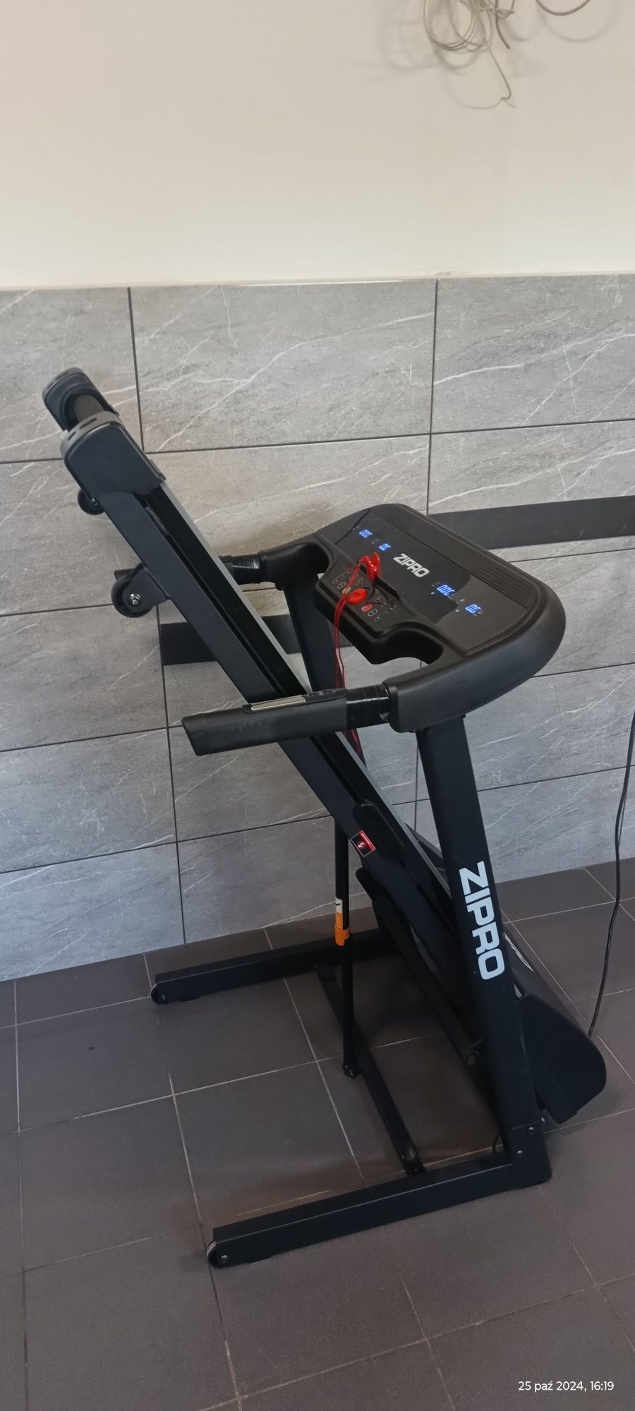 Wypożyczalnia fitness wynajem Bieżnia orbitrek wioślarz rowerek