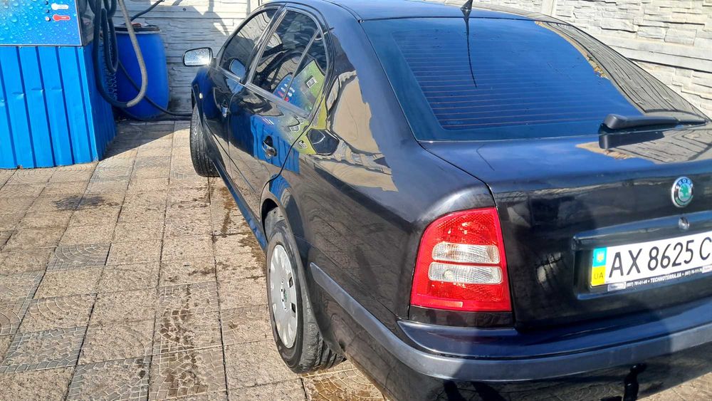 Продам хозяйскую Октавию Octavia tour, чешка