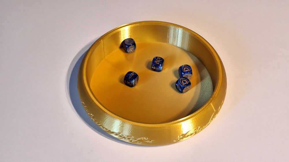 Tacka na kości motyw pasujący do Władca Pierścieni Wojna o pierścień