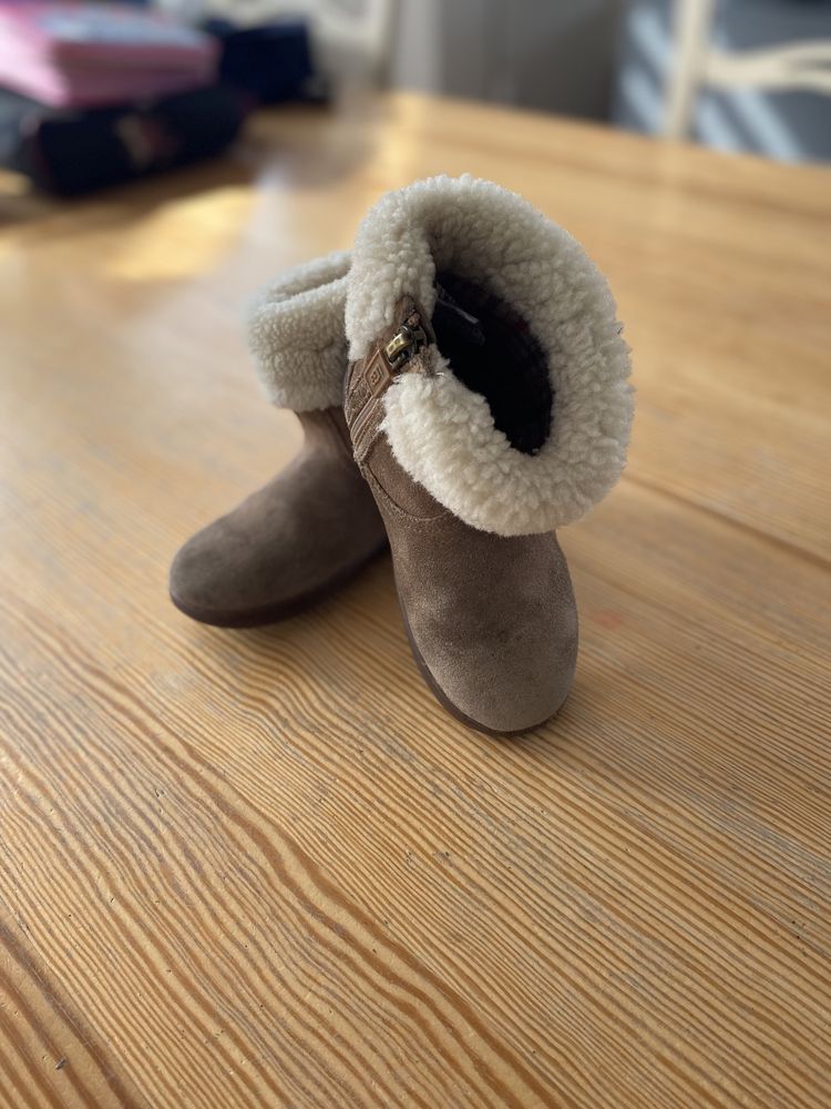 Kozaki UGG rozm 26