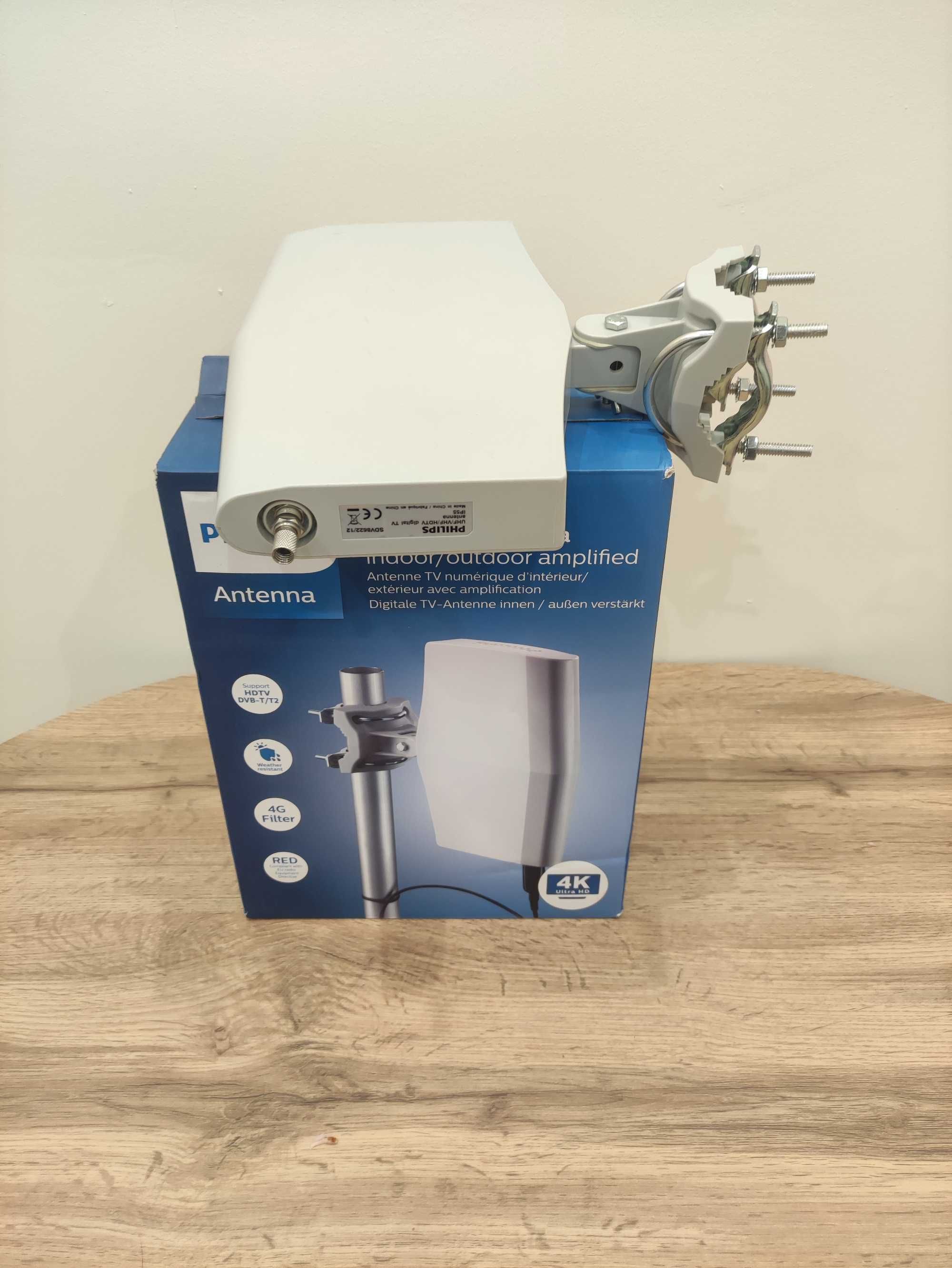 PHILIPS Cyfrowa antena zewnętrzna DVB-T/T2 RED