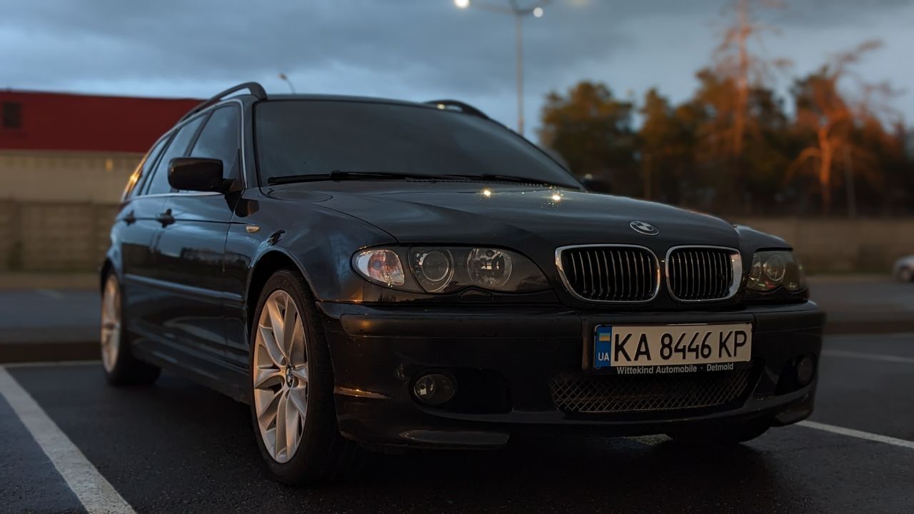 BMW e46 2002 2.5