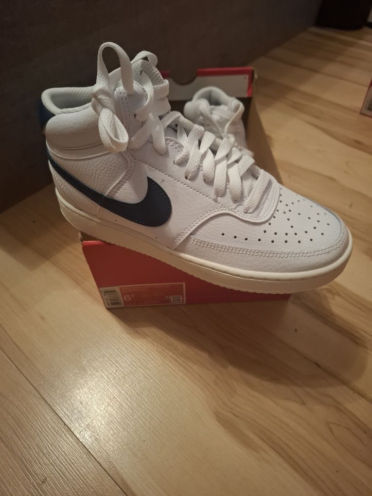 WMNS Nike Court Vision Mid