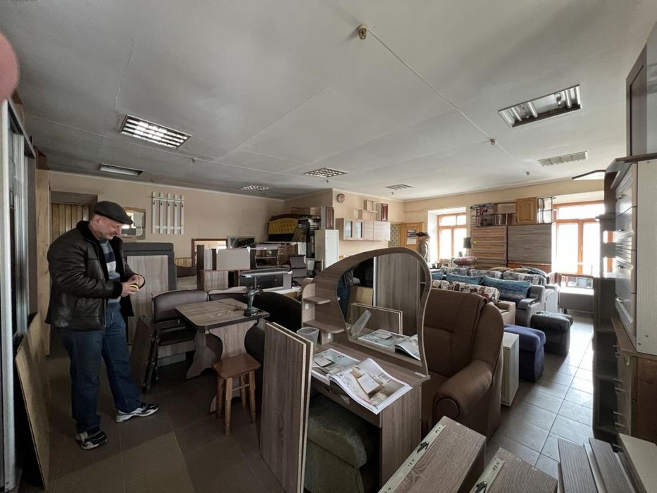 Продаю приміщення в районі Центрального ринку