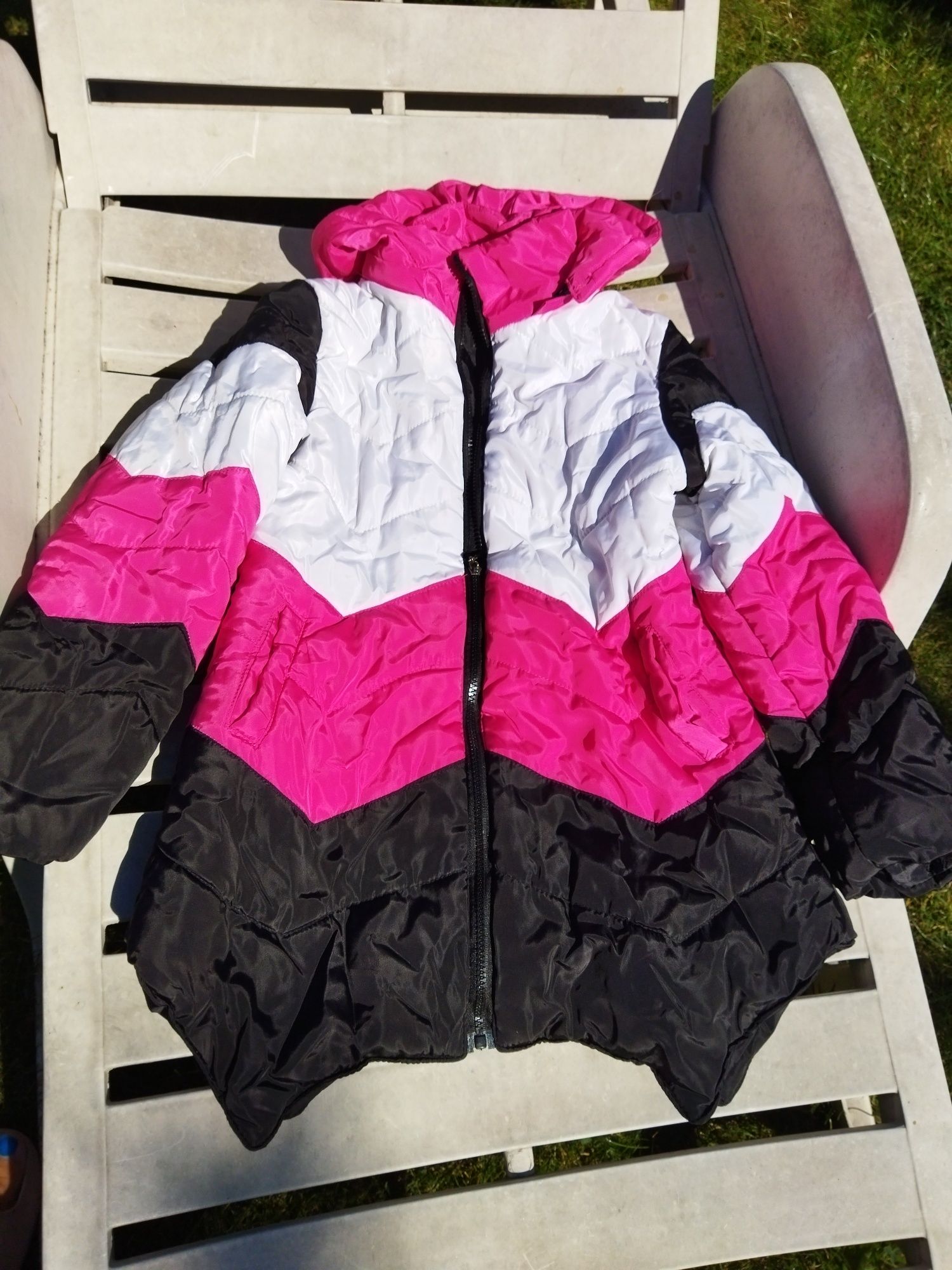 Продам модную курточку-пальто для девочки 7-10 лет в отличном состояни