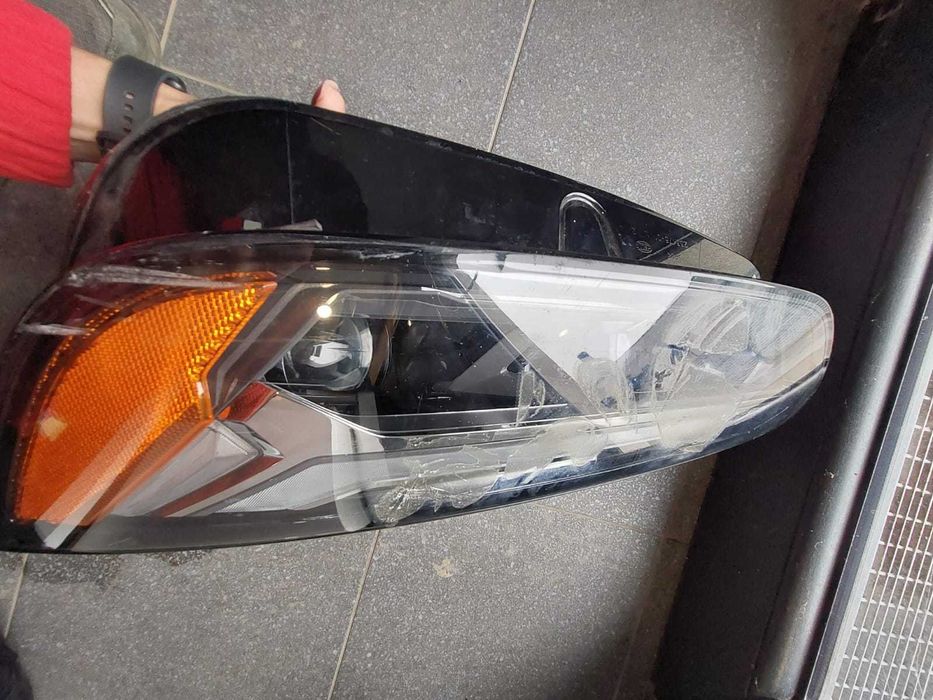 Lampa z Reflektorem Audi Q5 80A FULL LED MATRIX 2020r.