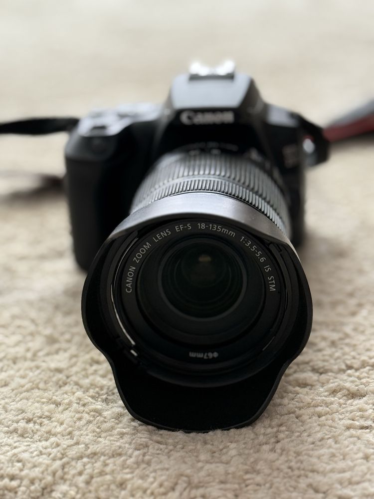 Canon 250d kit lentes