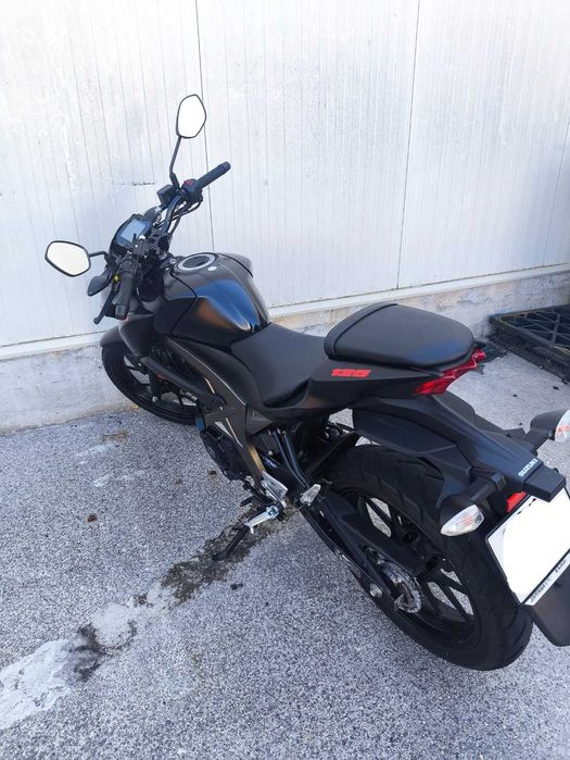 Mota Suzuki GSX S 125