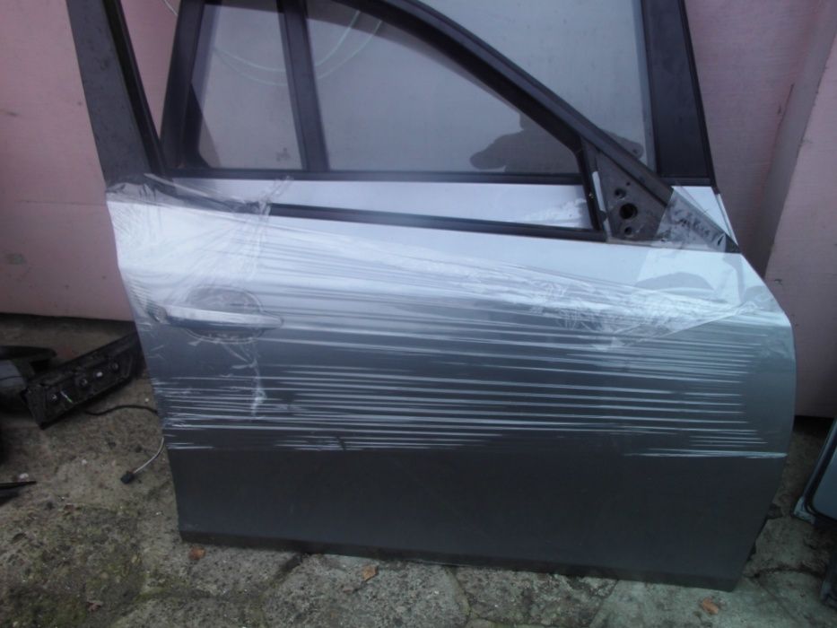 Maskę tył BMW 5 E 60 Sedan Stan BDB Zderzak tył