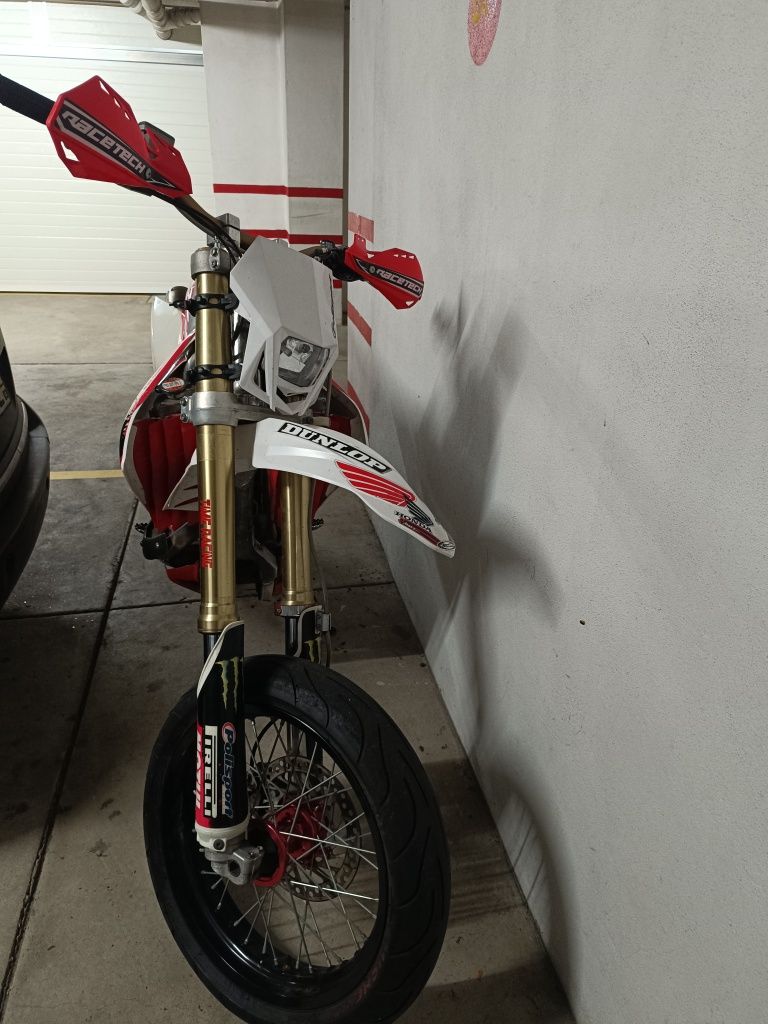 Honda CRF 450 R Supermotard