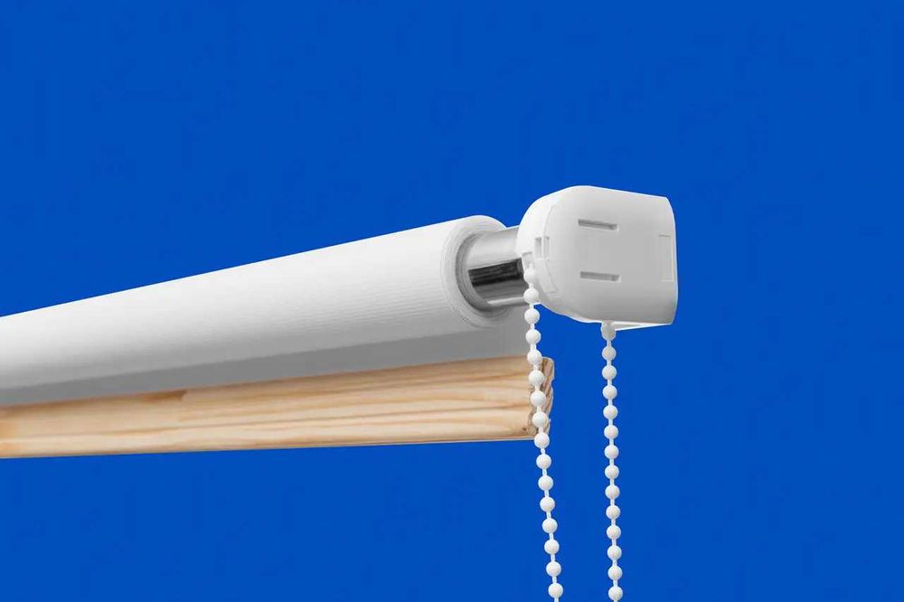 Екран экран для проектора різних розмірів, форматів та конструкцій.