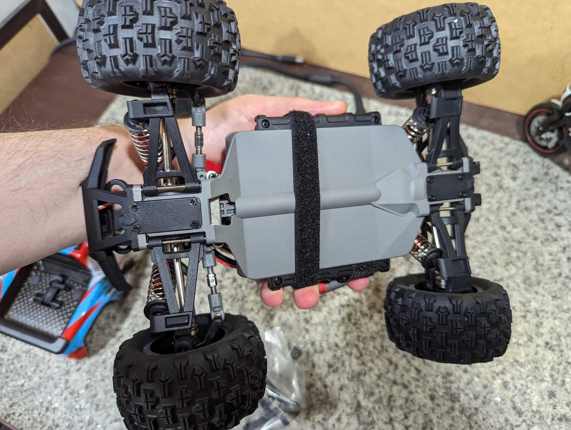 RC машинка MJX HyperGo 3S LiPo 1/16 безколекторна Brushless Нова