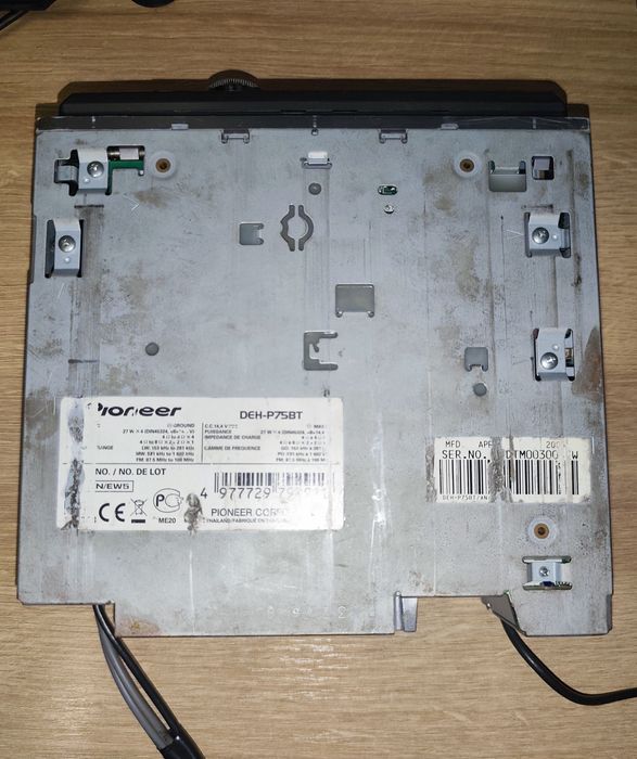 Radio samochodowe Pioneer DEH-P75BT