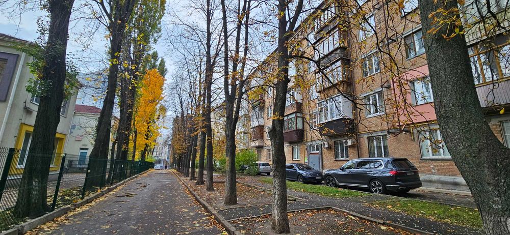 2 кімнатна 59м метро Звіренецька 3хв Міхновського 20 Дружби Народів