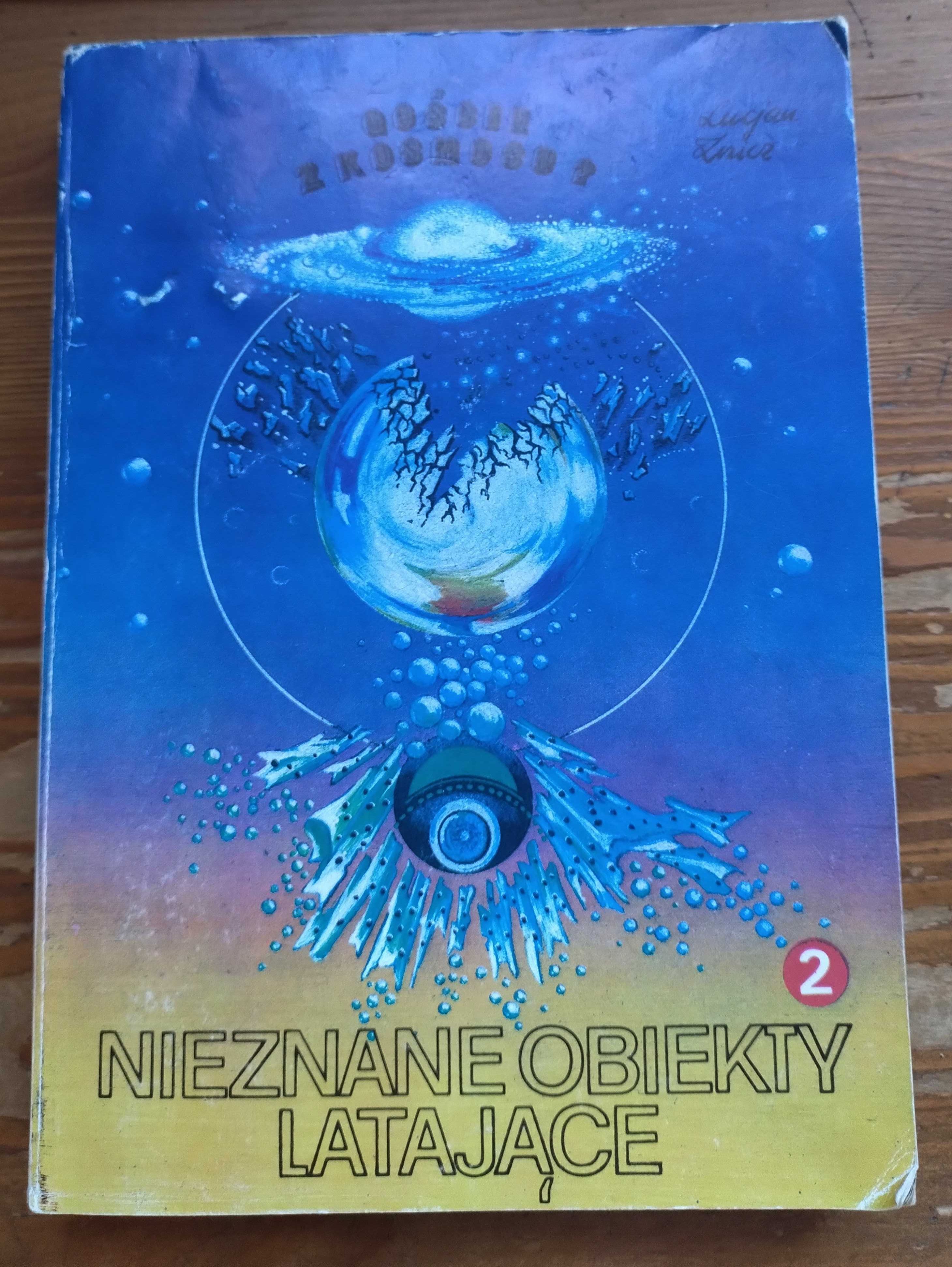 Nieznane obiekty latające 2 - Goście z kosmosu? - Lucjan Znicz