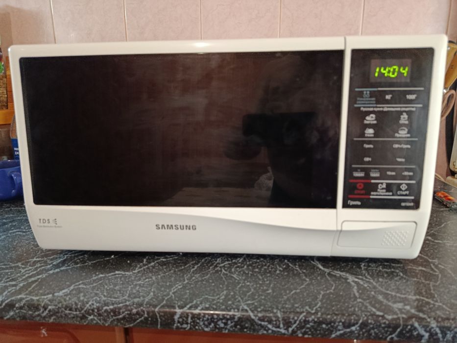 Мікрохвильовка Samsung с грілем на біокераміці