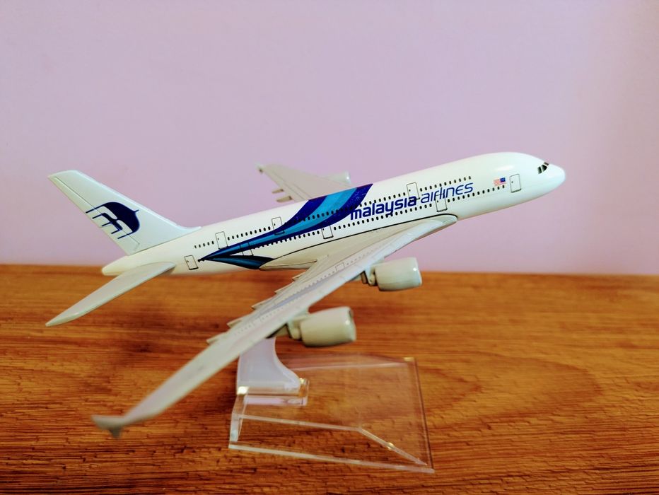Модель літака Aerobus, Concorde, Boeing нові
