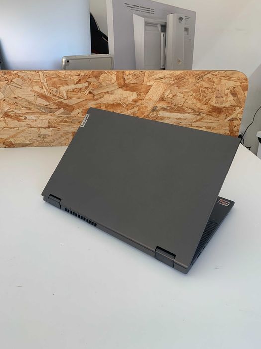 Lenovo IdeaPad Flex 5 | Ryzen 3 4300U | 8GB RAM | 128GB SSD (NOVO)