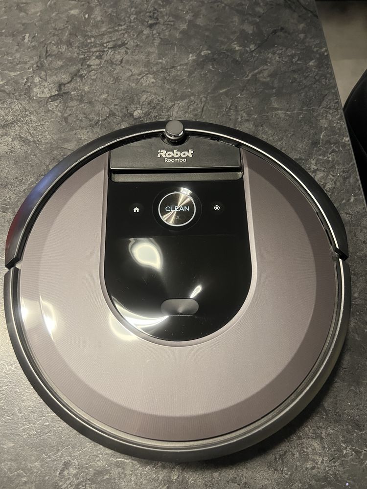 Do sprzedania Robot Roomba I7