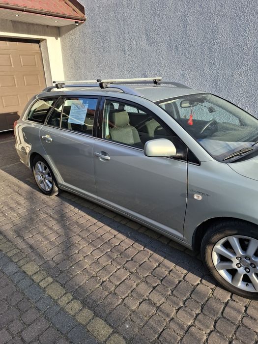Toyota Avensis T25 1,8 ben-gaz 2005r. kombi
