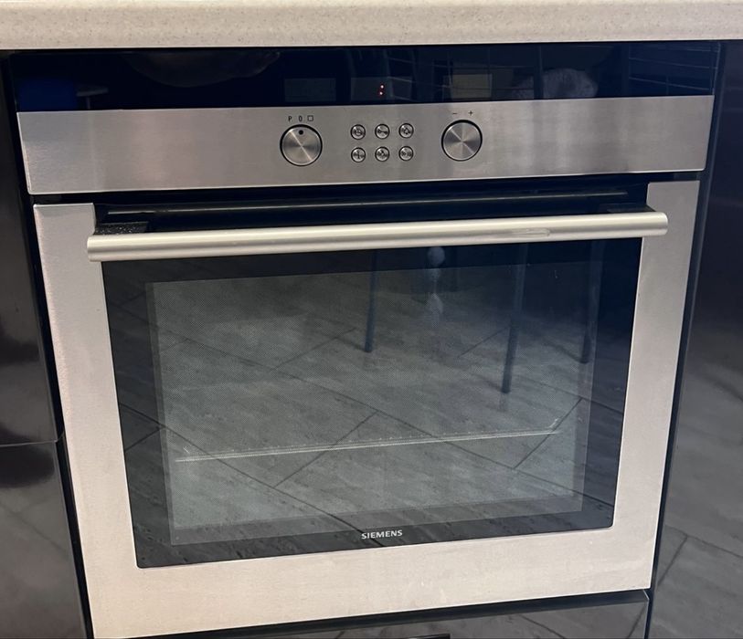 Духова шафа (електрична духовка) siemens