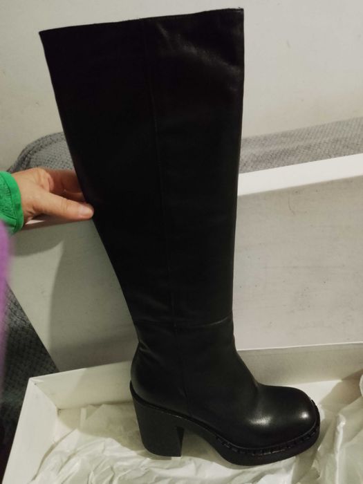 Kozaki skórzane czarne rozm 38 szeroki obcas