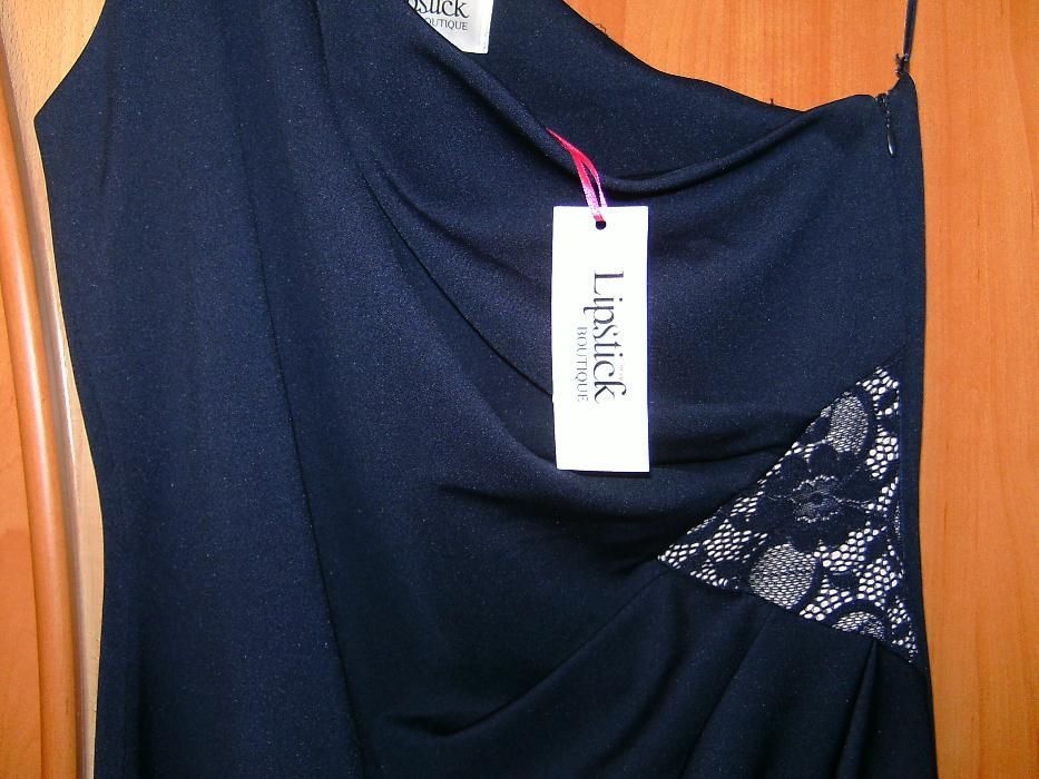 Шикарное коктейльное платье на одно плечо lipstick boutique