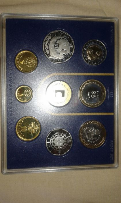 Coleção de moedas expor 98