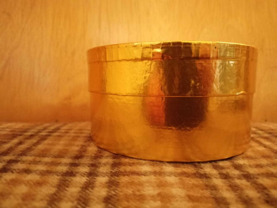 Pudełko ozdobne okrągłe owalne złote