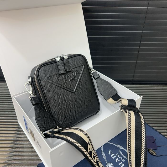 Prada сумка мужская барсетка черная клатч слинг