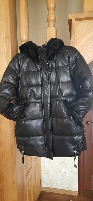 Жіноча куртка пальто демі